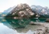 Unsplash.com @ Eberhart Grossgassteiger CCO Public Domain Der Pragser Wildsee beweist, wie schön die Natur in Südtirol sein kann. Im Winter friert er jedoch häufig zu. Für solche Fotomotive solltest Du also im Frühling oder Sommer anreisen.